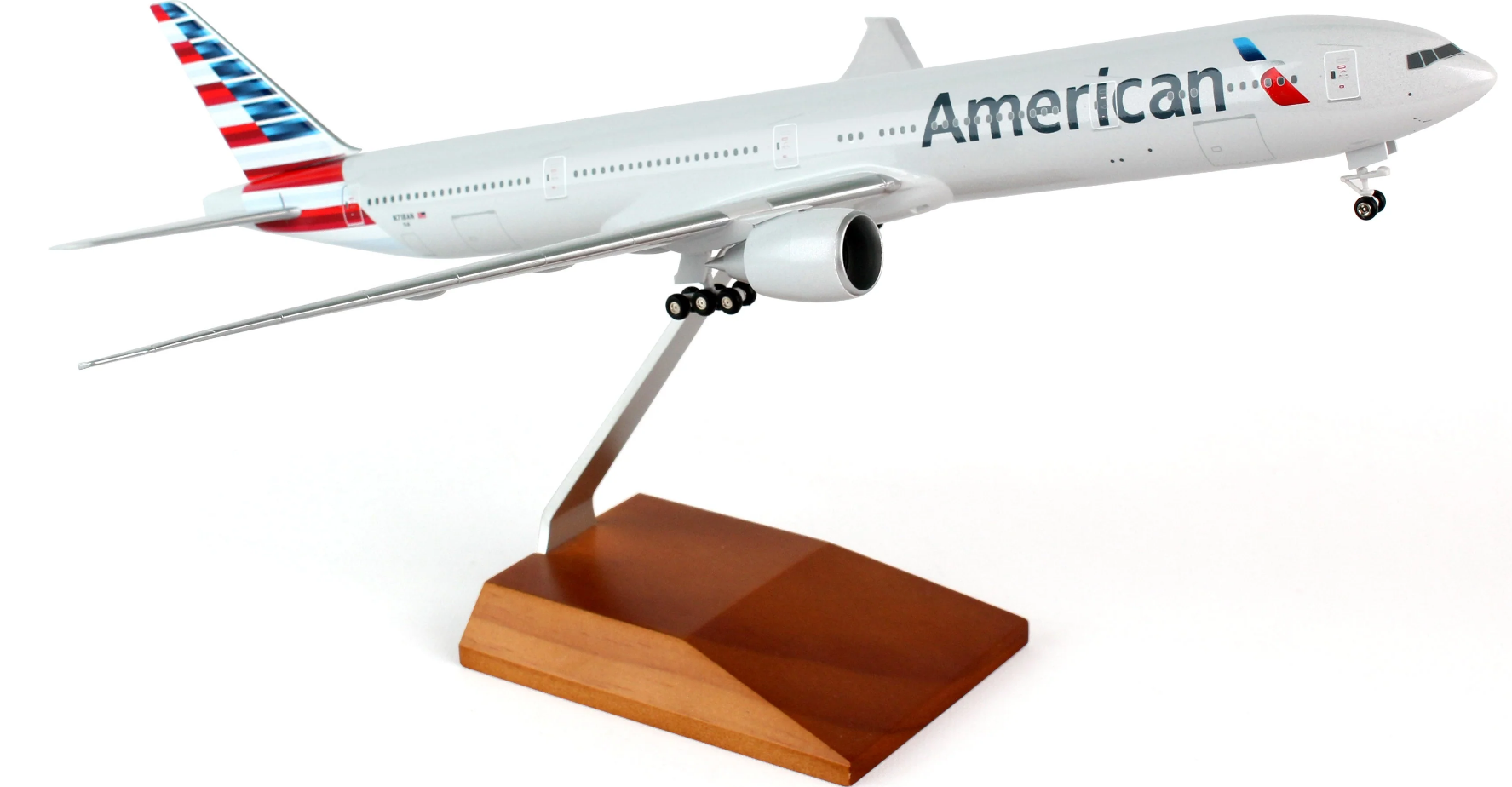 Skymarks American 777-300 1/200 W/Gear and Wood Stand